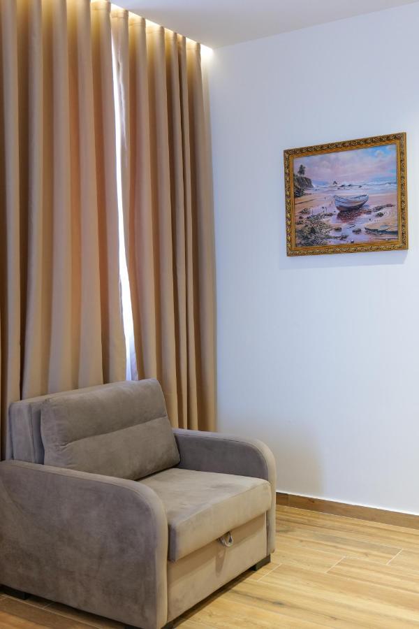 Deluxe Triple Room Balcony